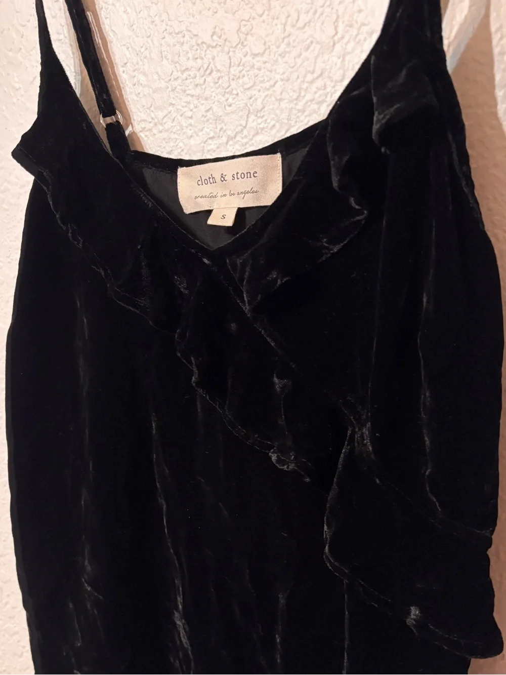 Cloth & Stone Romantic Velvet Ruffle Tank Small